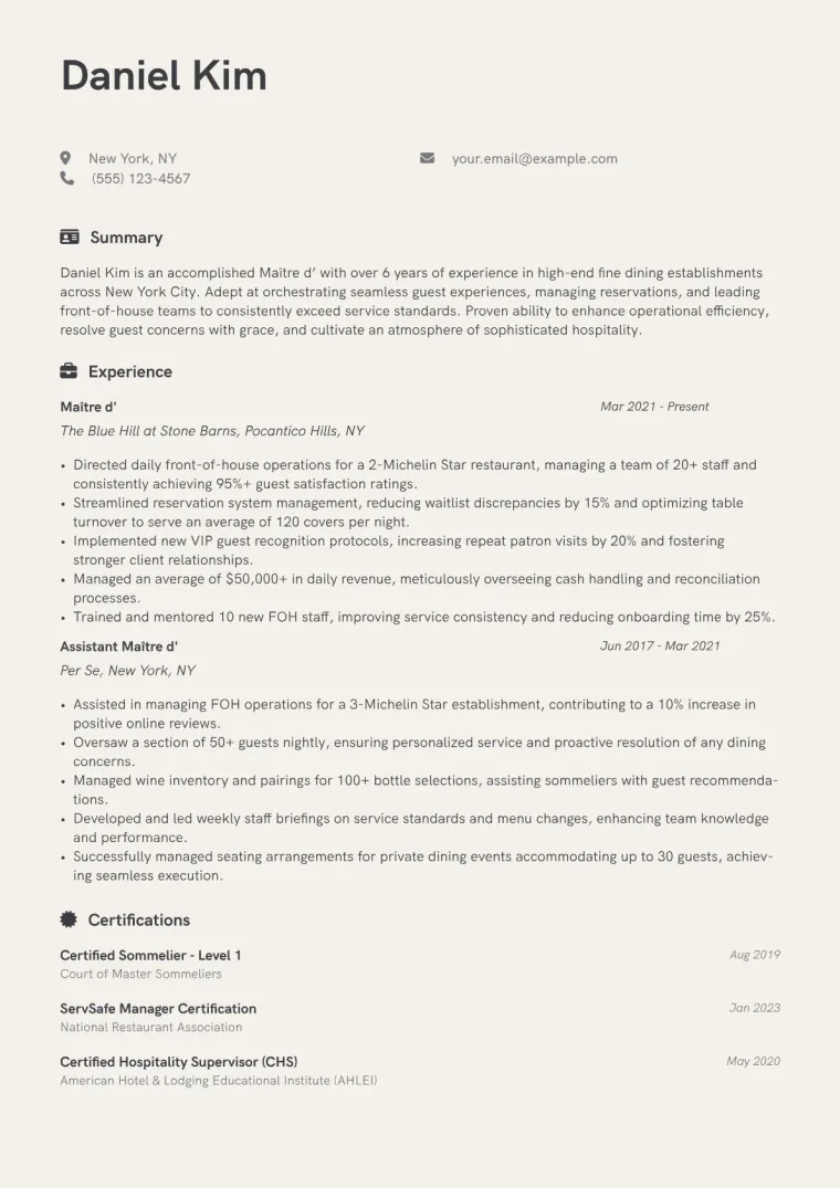 Maître d' Resume Example CV template preview