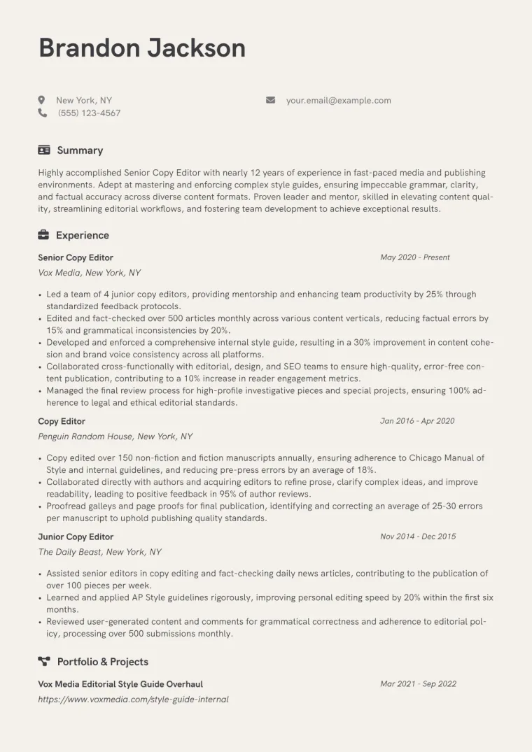 Senior Copy Editor Resume Example preview