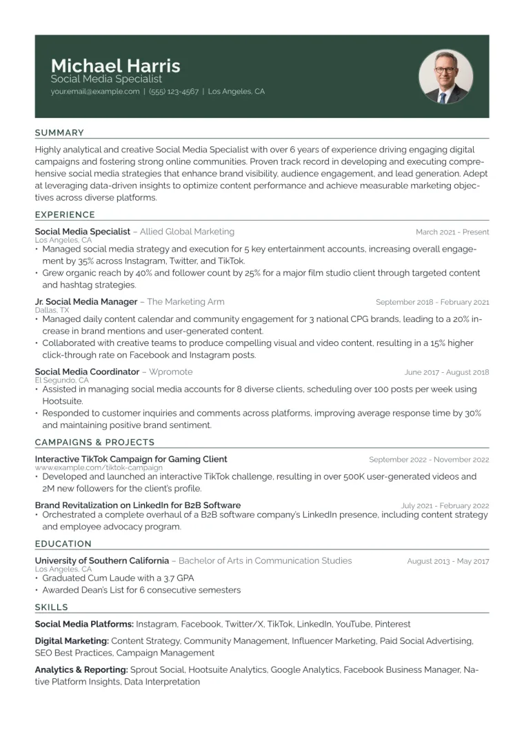 Social Media Specialist Resume Example CV template preview